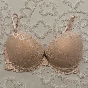 Marilyn Monroe push up bra 34D